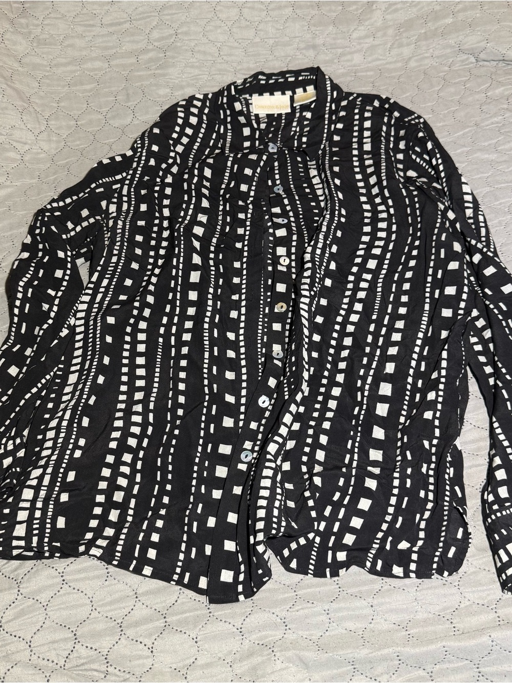 Vintage 100% Silk Geo Print Blouse Black White Button Down Top Size 12 Petite